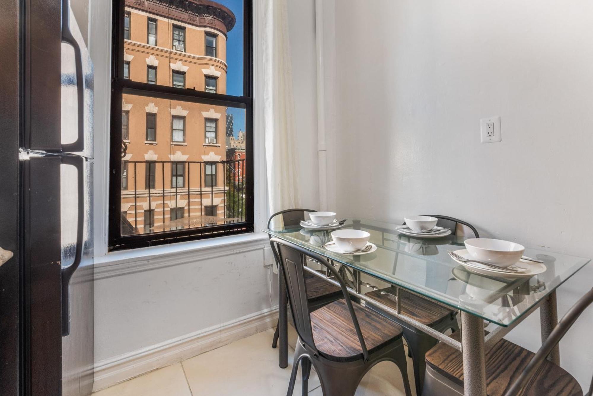 Monthly Nyc - Flawless 2 Bedroom Apartment